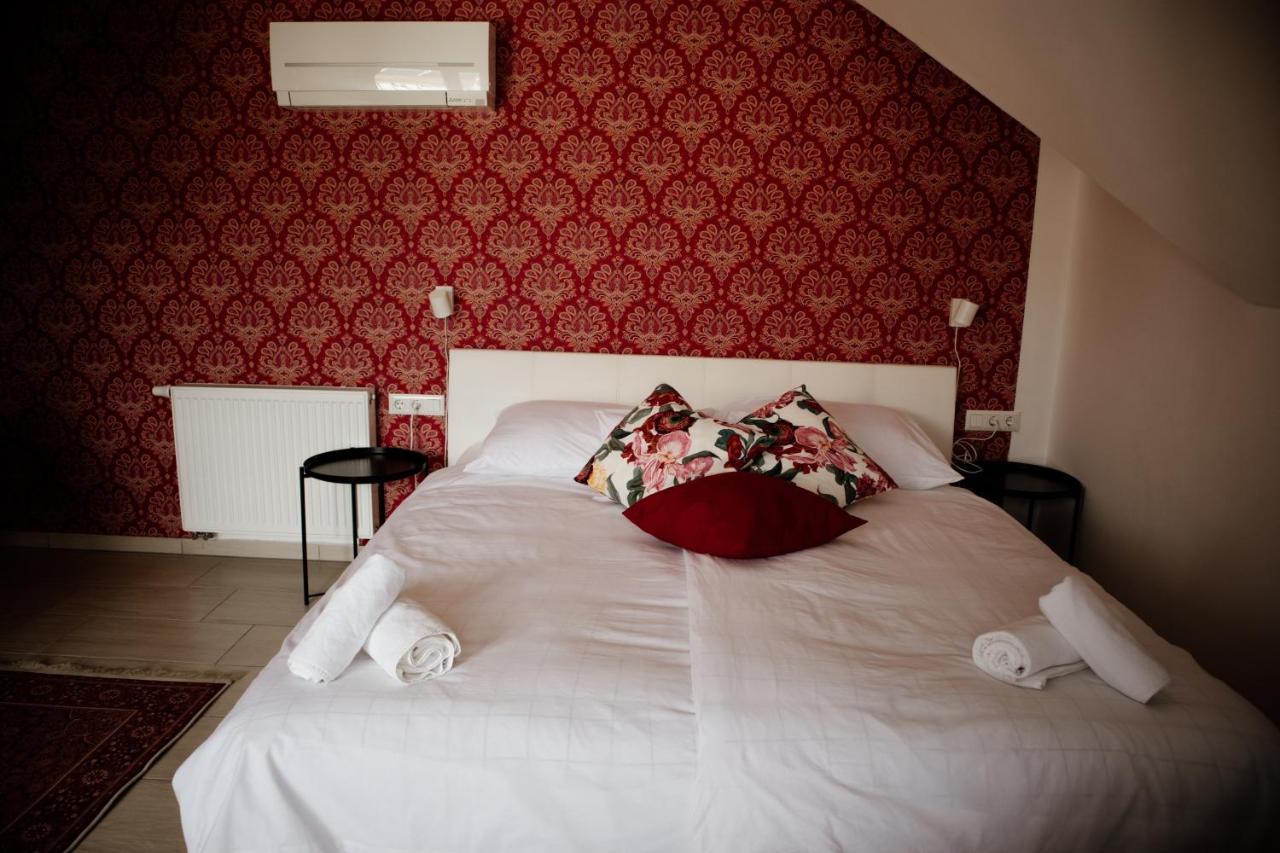 Sipos Borhaz Es Vendeghaz Hotel Badacsonyors Luaran gambar